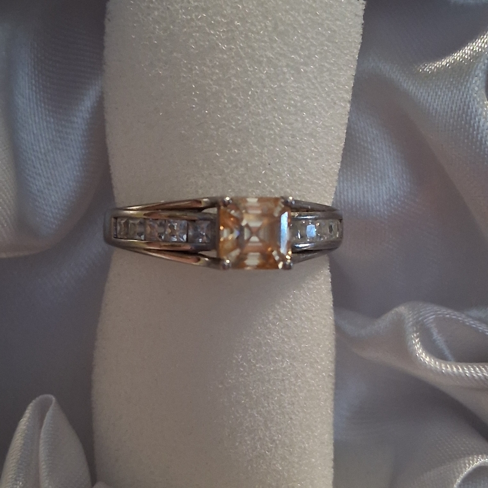 Elegant Moissanite (Champagne & Diamond) Sterling Silver Bridge Ring Size 10 New
